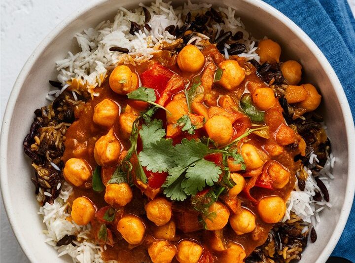 Vegan Lentil Coconut Curry: A Complete Guide to Flavor, Comfort, and Nourishment 2025