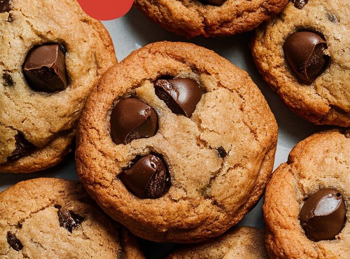 Almond Flour Chocolate Chip Cookies: A Delightful Twist! 2025